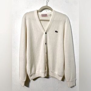 Vintage 1960s Izod of London. Made in America Retro button up cardigan. Size M